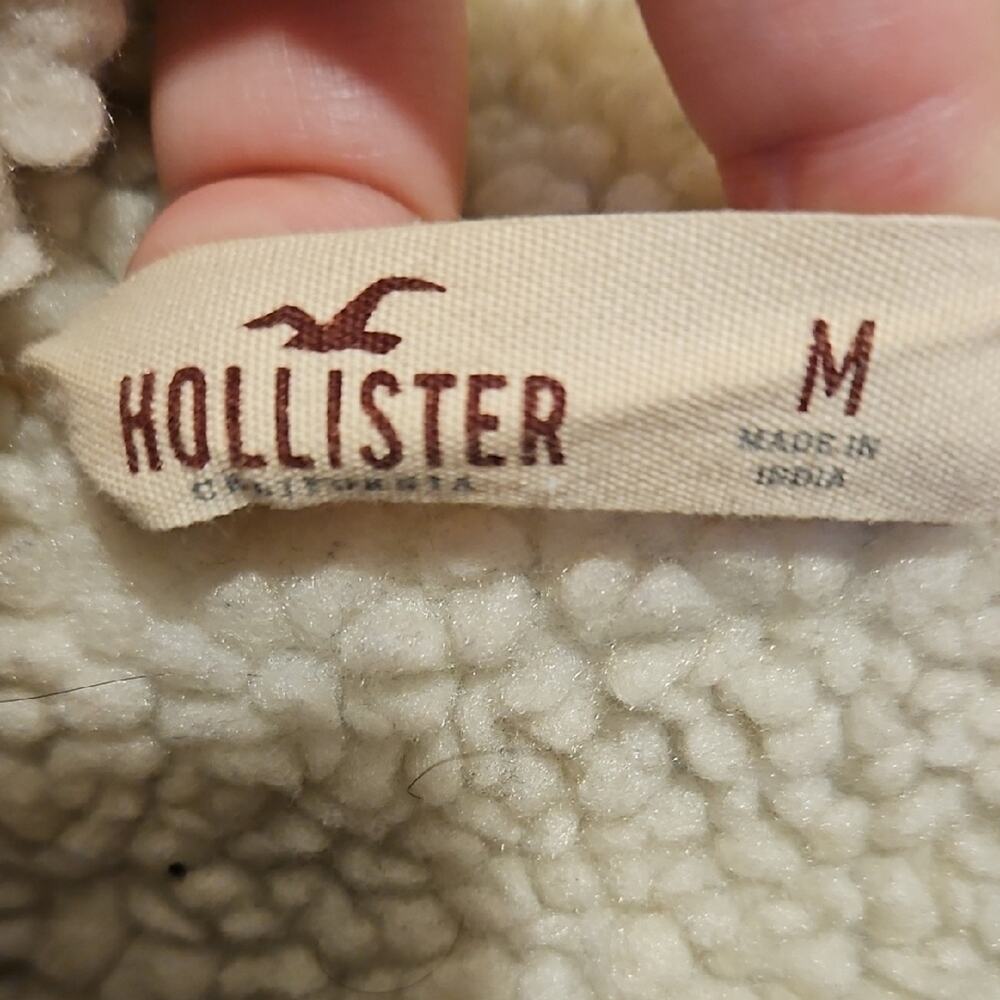 Hollister Blue Utility Jacket with Hood and Quilted Texture - Picture 2 of 4